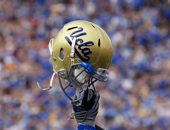 UCLA-helmet